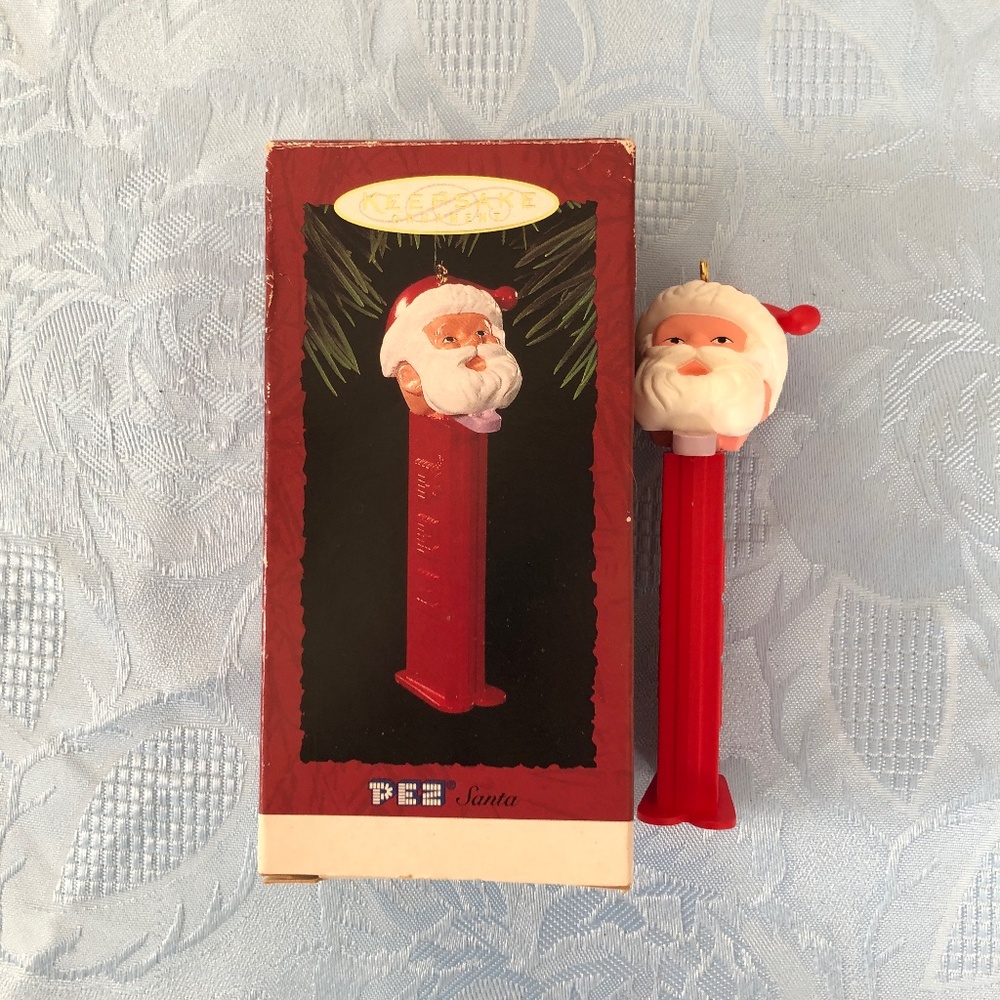 Santa Pez Ornament